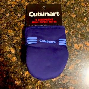 Crusinart • Mini Oven Mitts • Set of Two • Baking & Cooking
